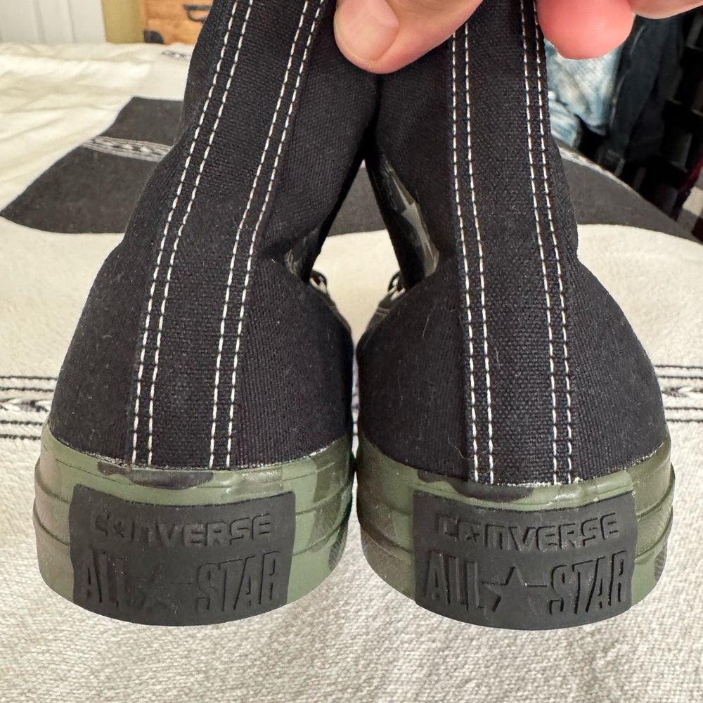 Converse Black High-tops size 11 - Picture 3 of 6